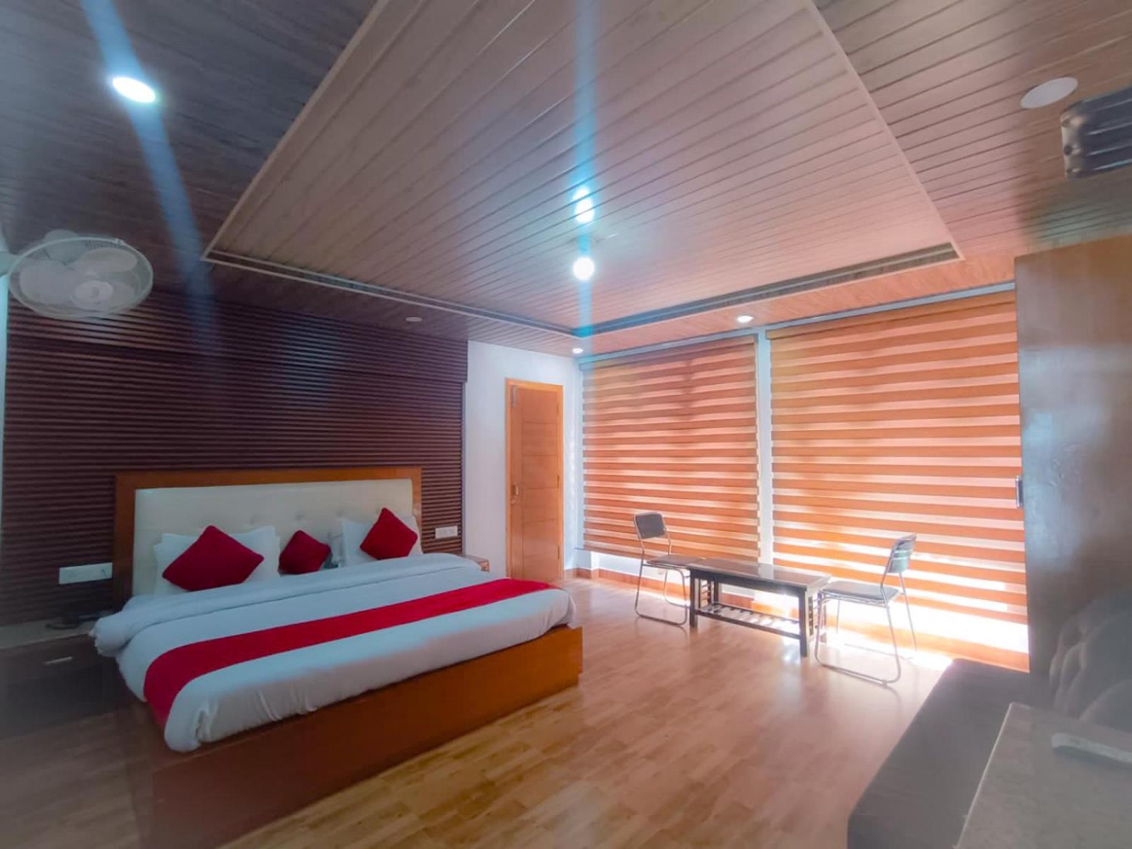 Hotel Snow Ark Inn, Dalhousie Zewnętrze zdjęcie